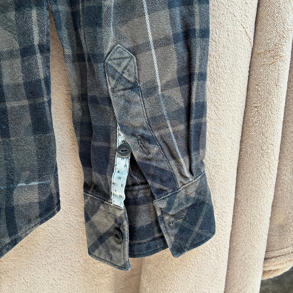 Men's Tony Hawk Medium Green Black Plaid Flannel Casual Button Down Shirt - Picture 10 of 10